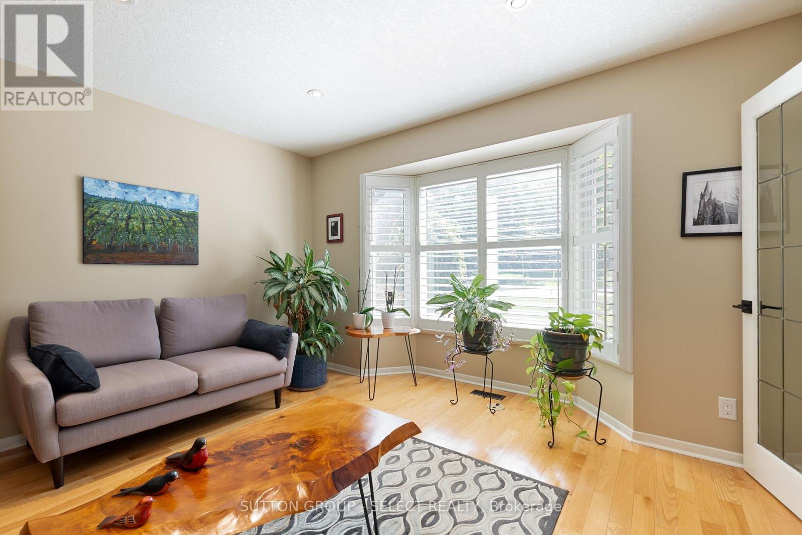 47 Shavian Boulevard, London North, Ontario  N6G 2P1 - Photo 9 - X12395503
