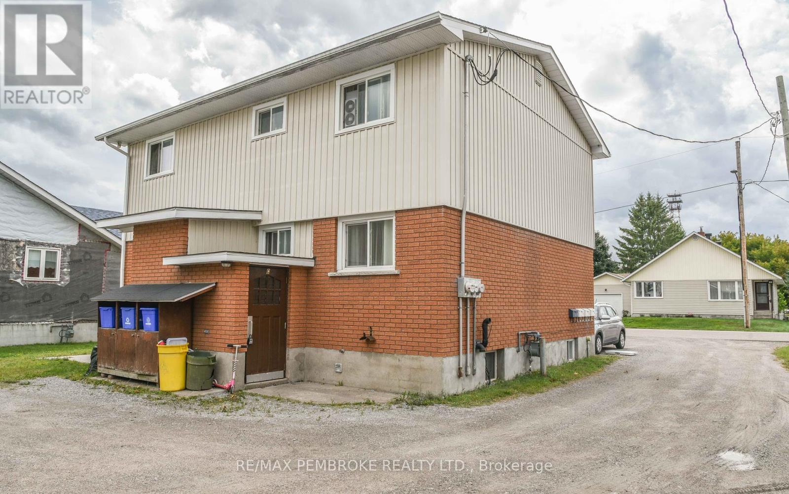 613 Joe Street, Laurentian Valley, Ontario  K8A 6S6 - Photo 49 - X12395486