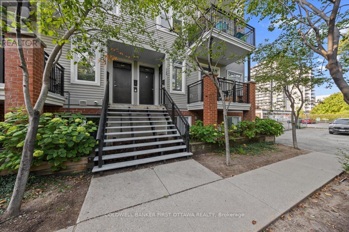 F - 414 Nepean Street, Ottawa, Ontario  K1R 5G7 - Photo 4 - X12395498
