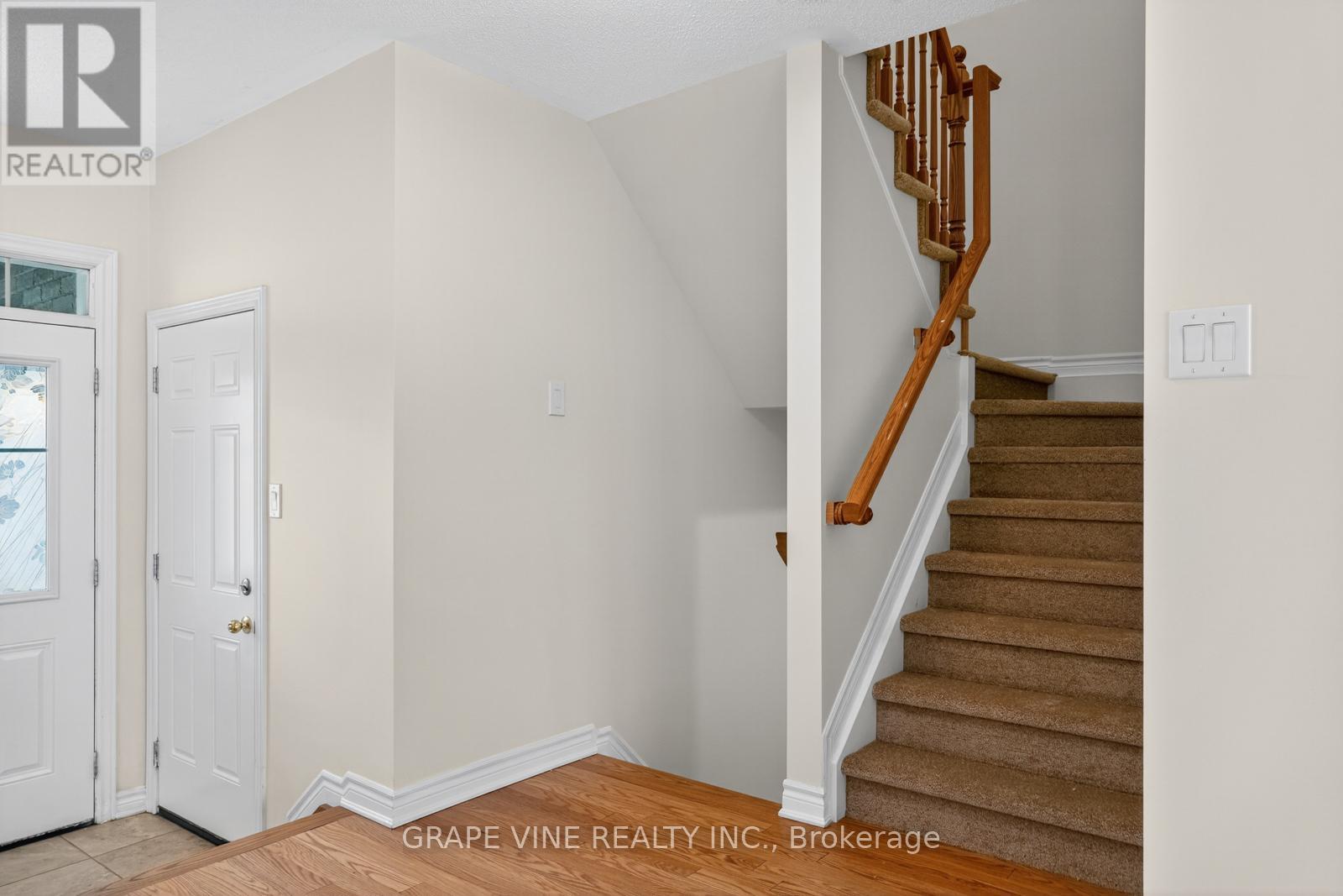 317 Song Sparrow Street, Ottawa, Ontario  K2J 0T5 - Photo 18 - X12395504