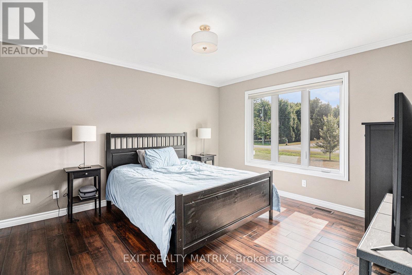 1991 Thibault Court, North Dundas, Ontario  K0C 1H0 - Photo 19 - X12395513