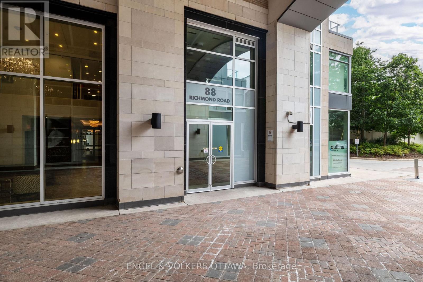 708 - 88 Richmond Road, Ottawa, Ontario  K1Z 0B1 - Photo 2 - X12395516