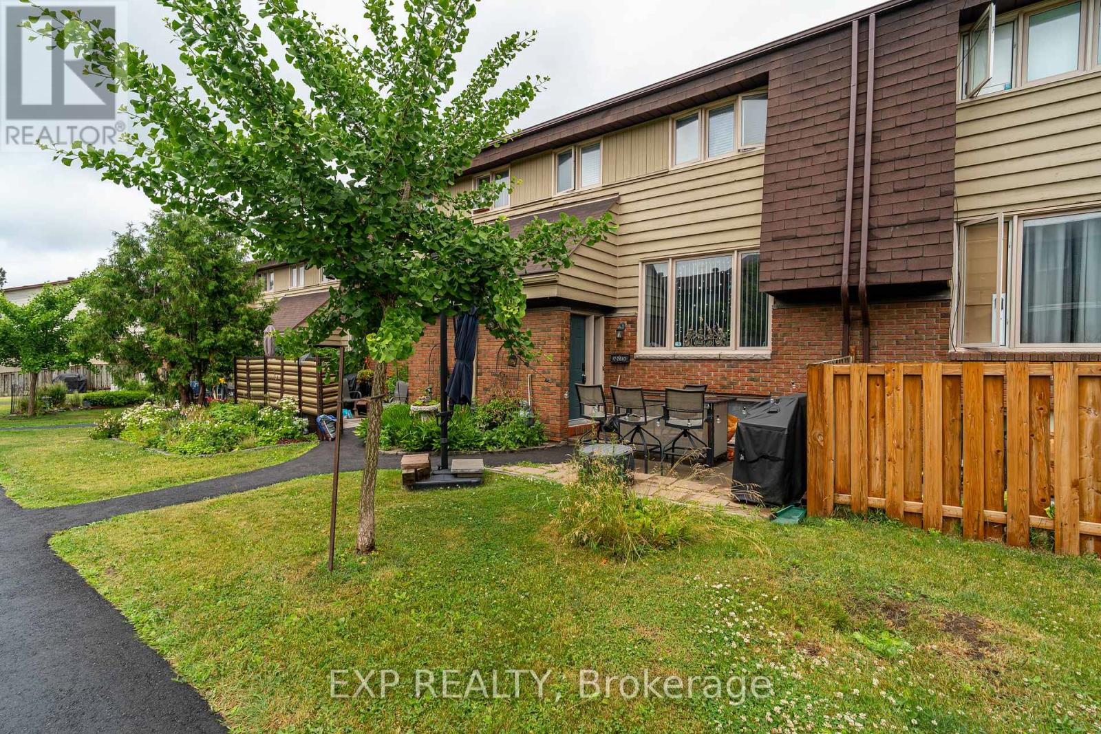 12 - 2610 Draper Avenue, Ottawa, Ontario  K2H 8X8 - Photo 2 - X12395525