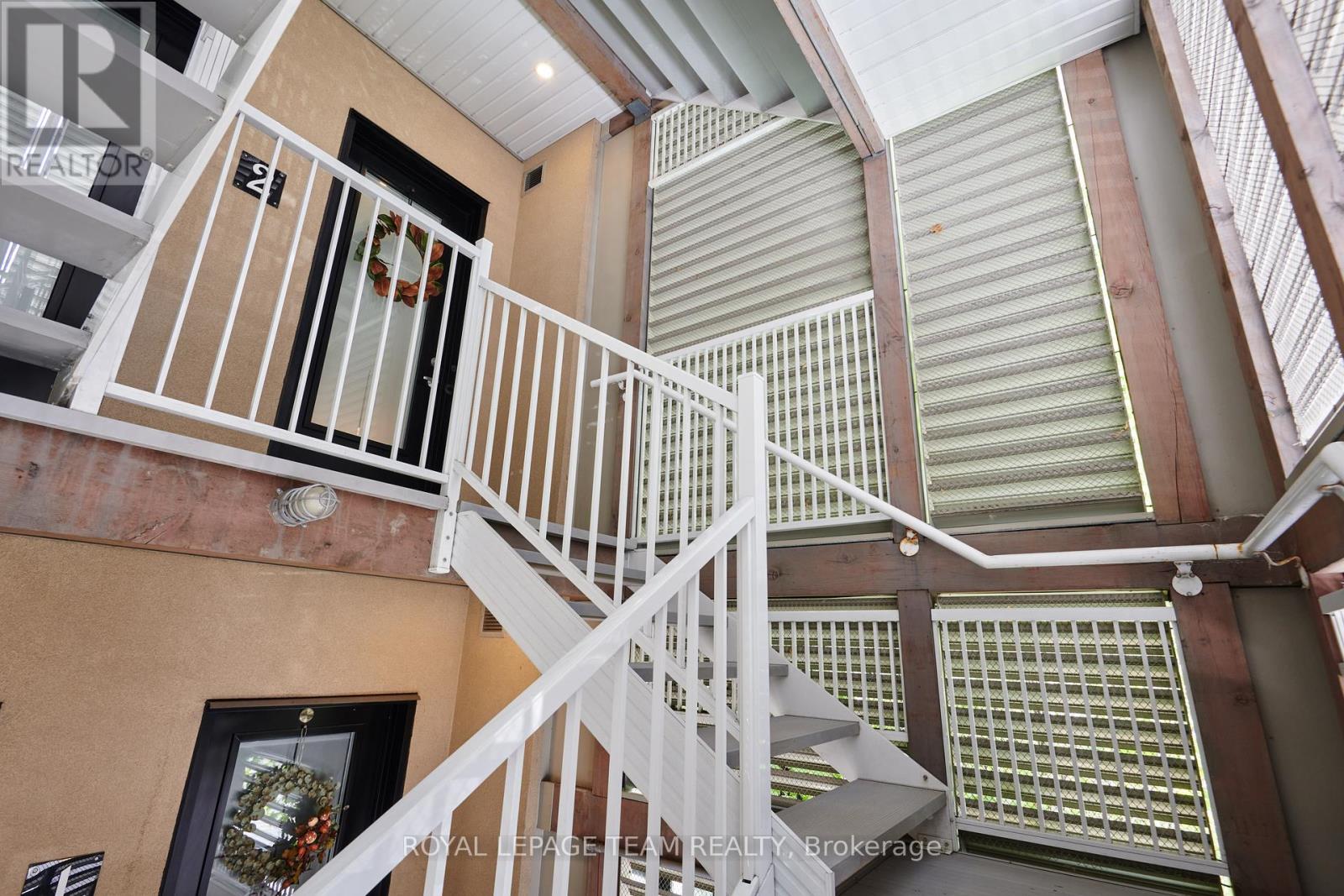 3 - 515 Gladstone Avenue, Ottawa, Ontario  K1R 5N9 - Photo 3 - X12395542