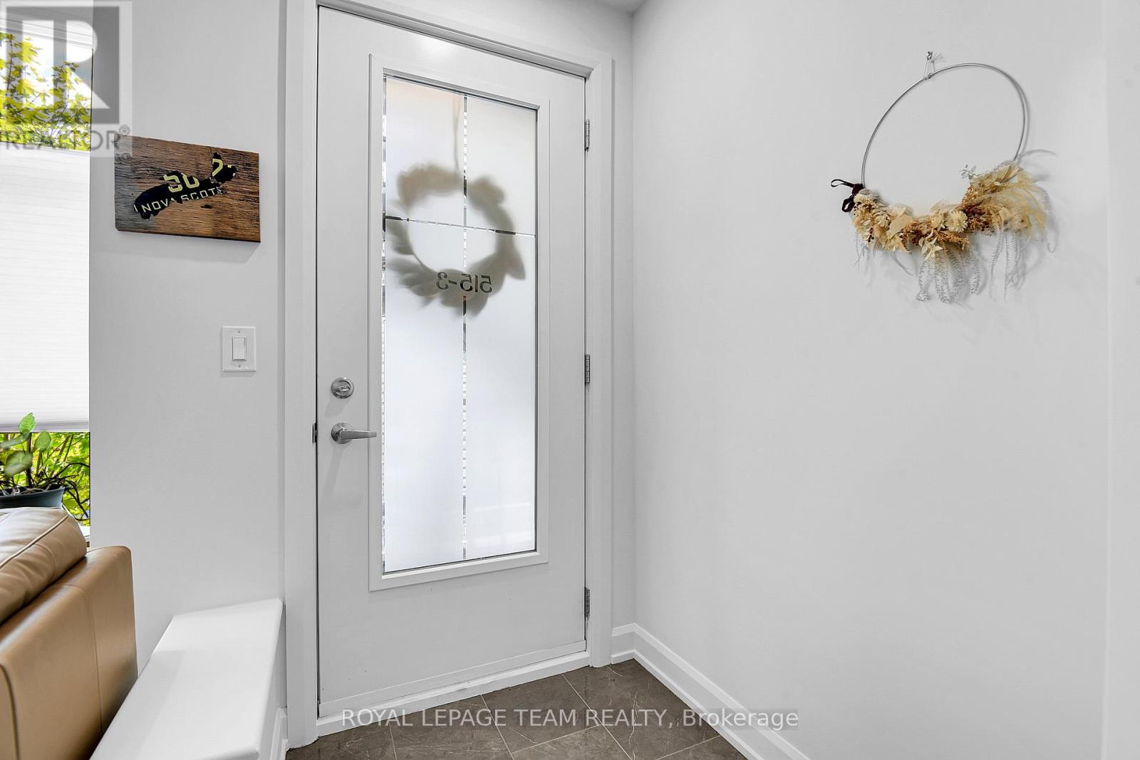 3 - 515 Gladstone Avenue, Ottawa, Ontario  K1R 5N9 - Photo 5 - X12395542