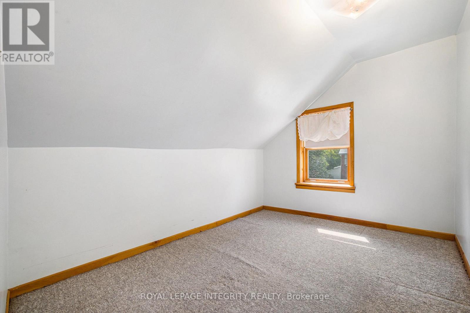 112,114 Clarence Street, Lanark Highlands, Ontario  K0G 1K0 - Photo 20 - X12395543