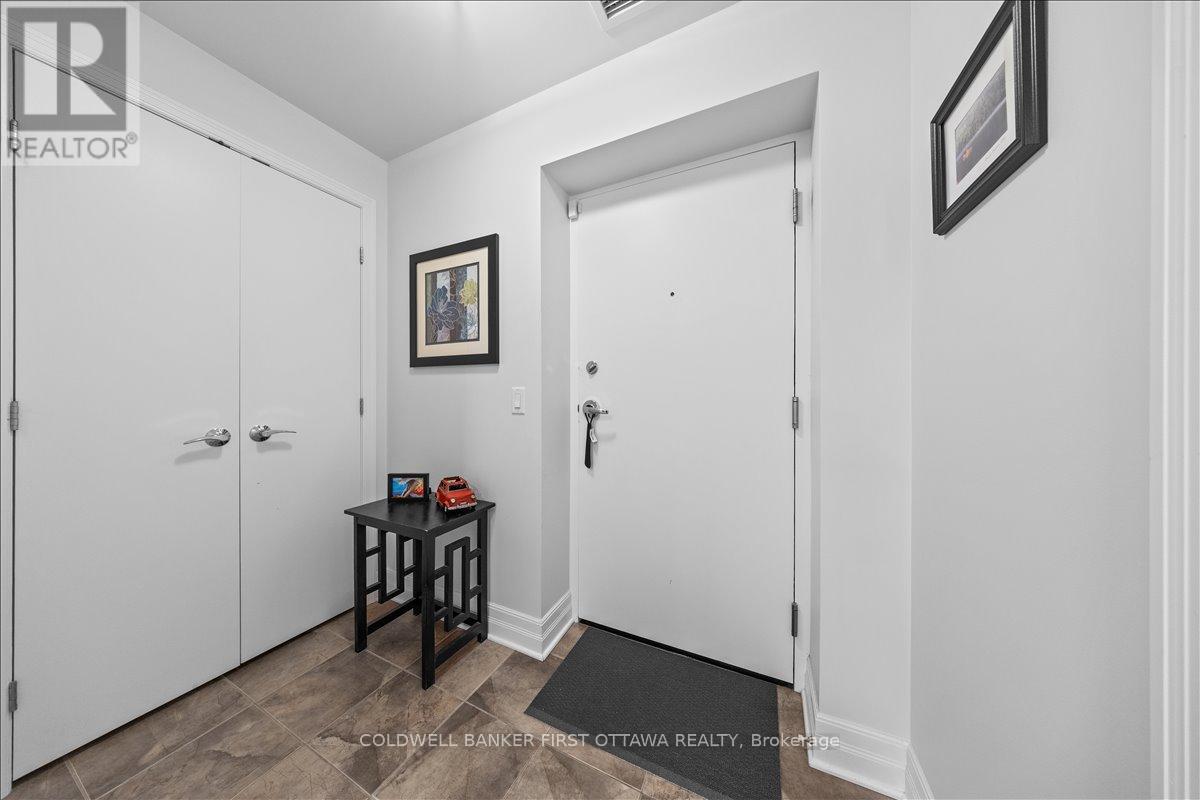 1202 - 75 Cleary Avenue, Ottawa, Ontario  K2A 1R8 - Photo 3 - X12395552