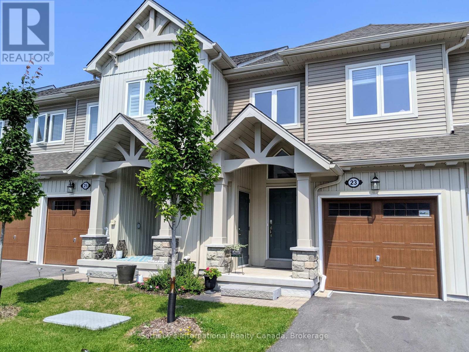 23 Gregory Avenue, Collingwood, Ontario  L9Y 0Z5 - Photo 1 - S12395398
