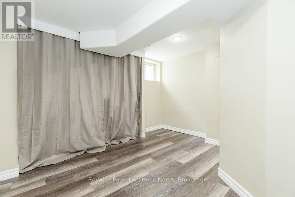 37 Ross Street, Barrie, Ontario  L4N 1G1 - Photo 32 - S12395575