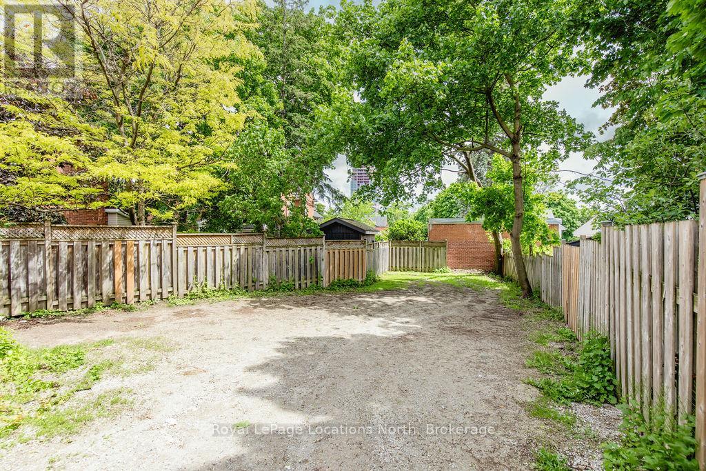 37 Ross Street, Barrie, Ontario  L4N 1G1 - Photo 39 - S12395575