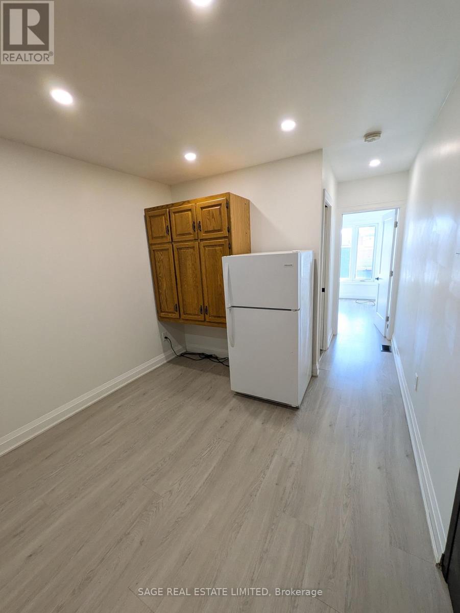 2 - 1865 Davenport Road, Toronto, Ontario  M6N 1B9 - Photo 2 - W12395399