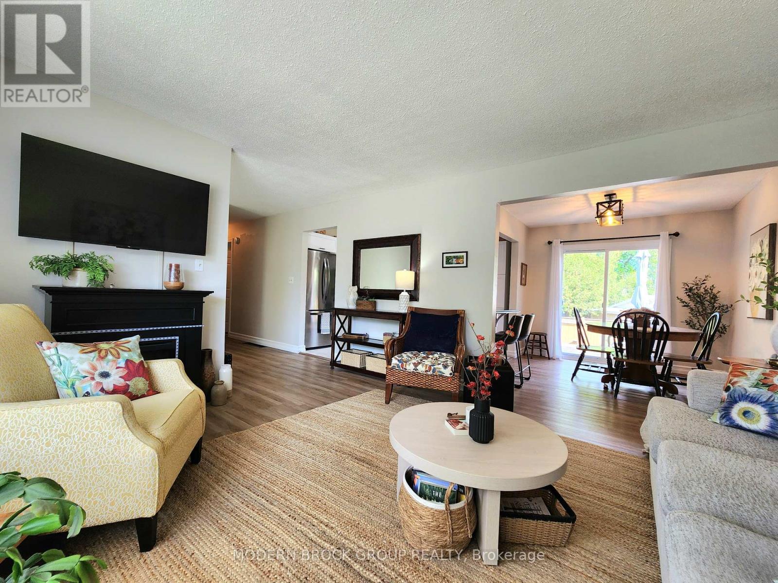 1251 Peden Boulevard, Brockville, Ontario  K6V 3K5 - Photo 10 - X12395403