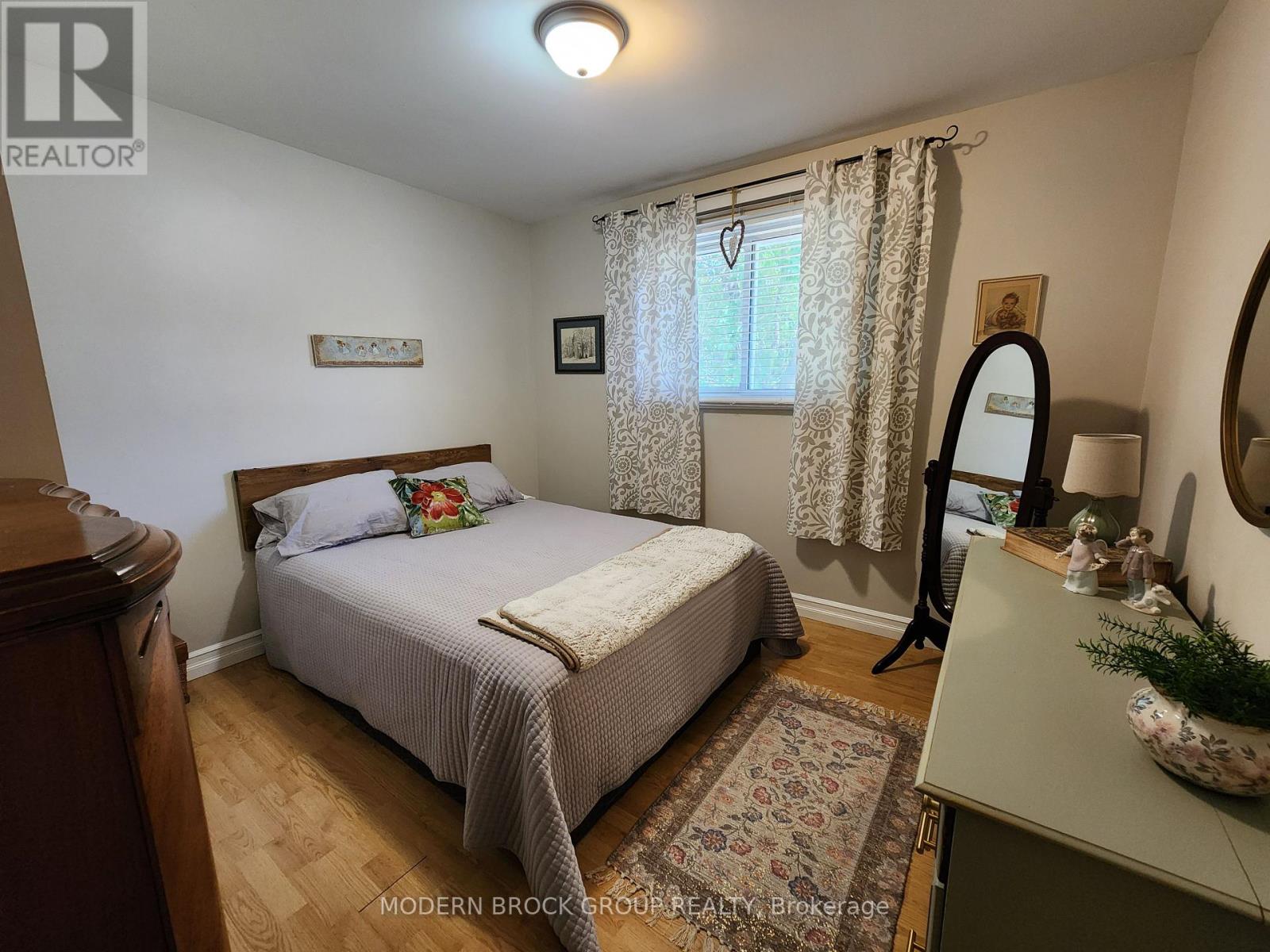 1251 Peden Boulevard, Brockville, Ontario  K6V 3K5 - Photo 19 - X12395403