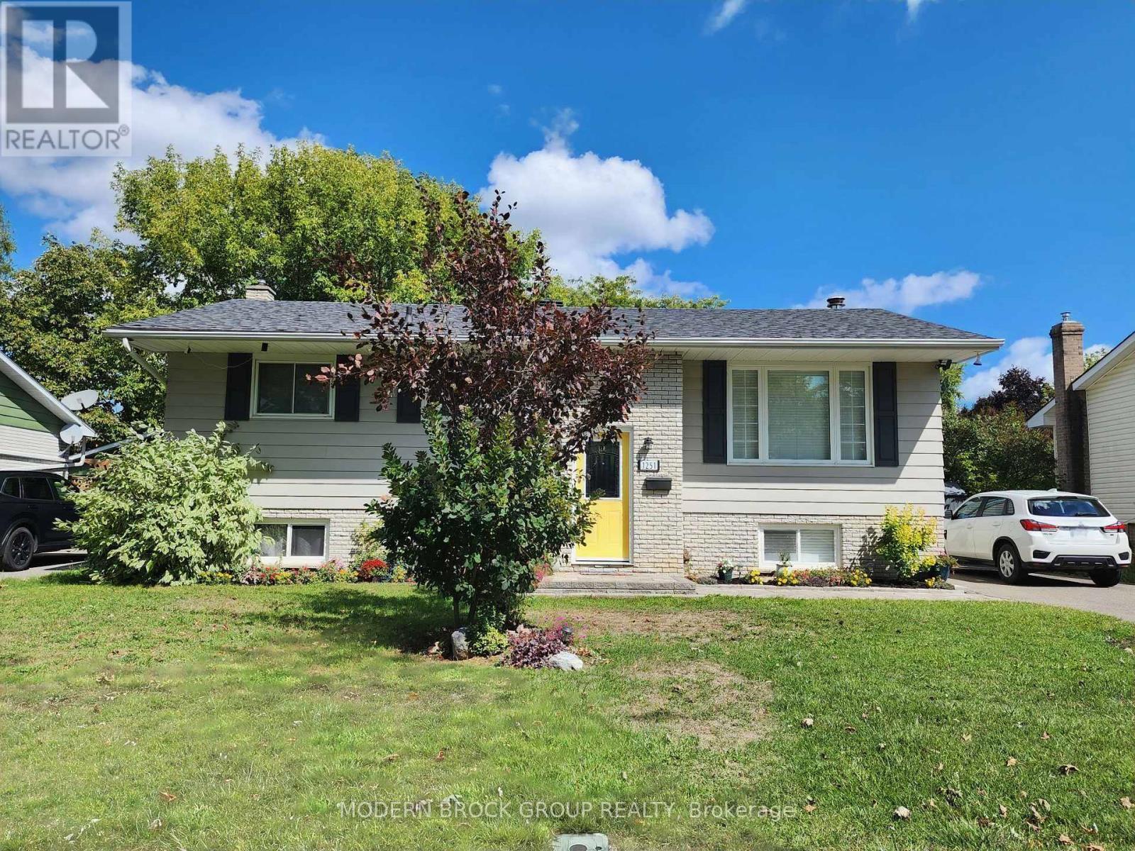 1251 Peden Boulevard, Brockville, Ontario  K6V 3K5 - Photo 2 - X12395403