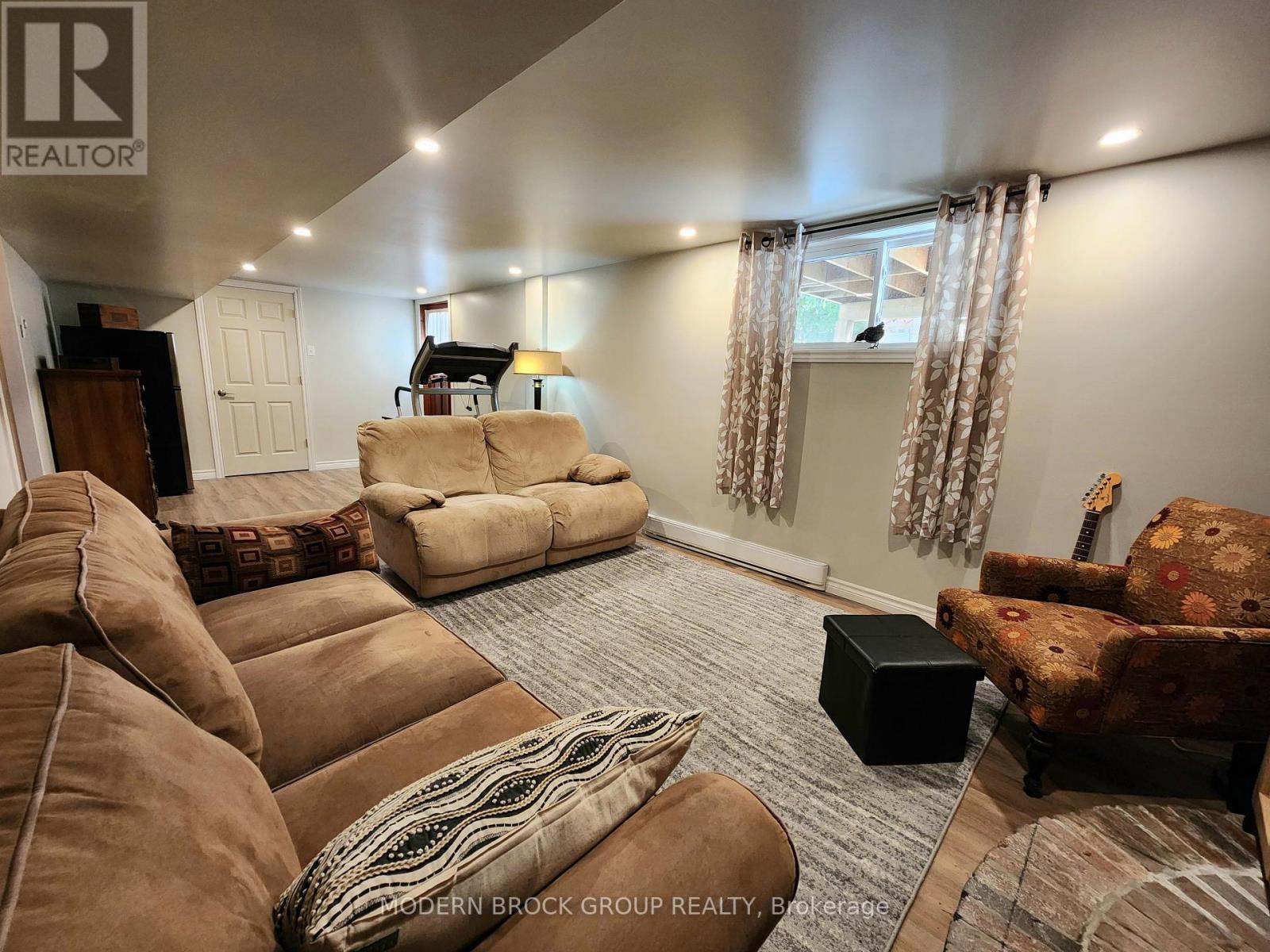 1251 Peden Boulevard, Brockville, Ontario  K6V 3K5 - Photo 27 - X12395403