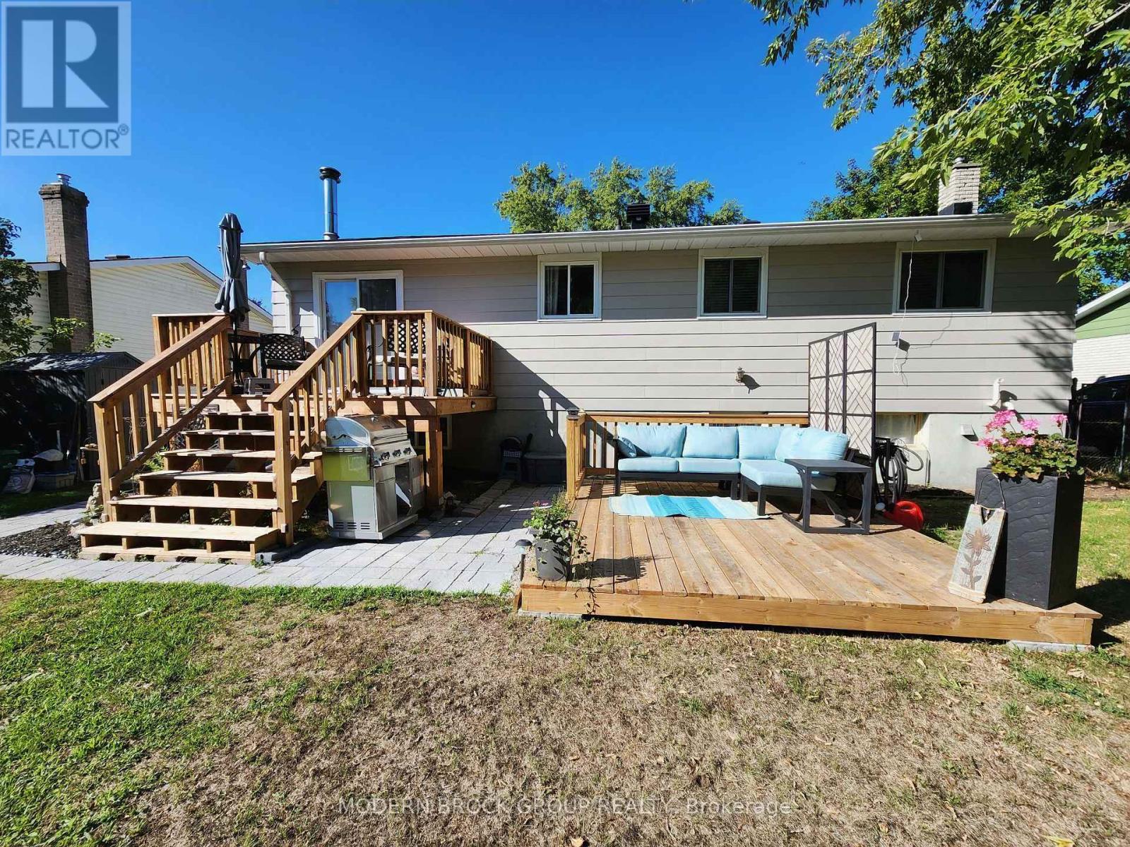 1251 Peden Boulevard, Brockville, Ontario  K6V 3K5 - Photo 35 - X12395403