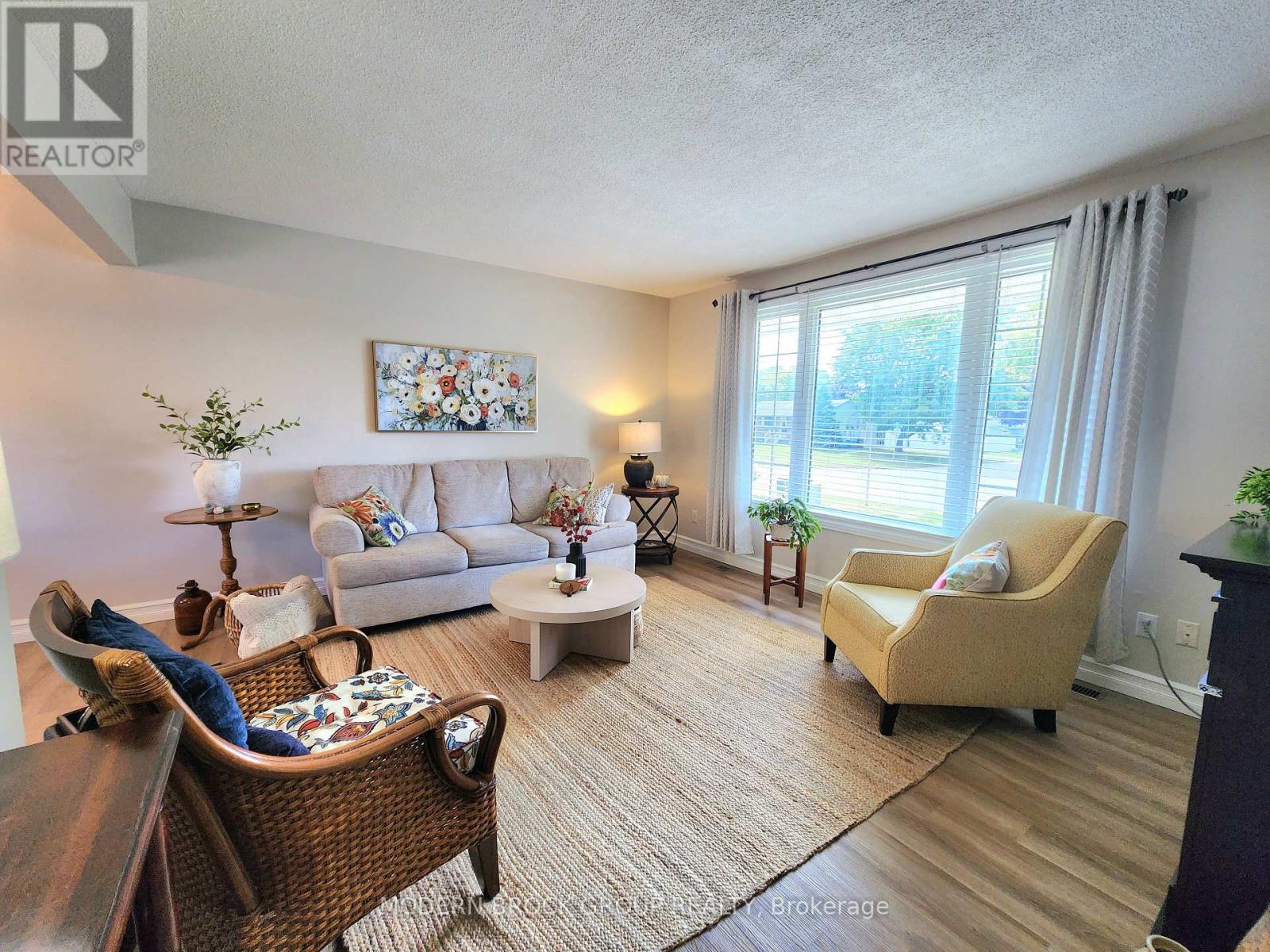 1251 Peden Boulevard, Brockville, Ontario  K6V 3K5 - Photo 8 - X12395403