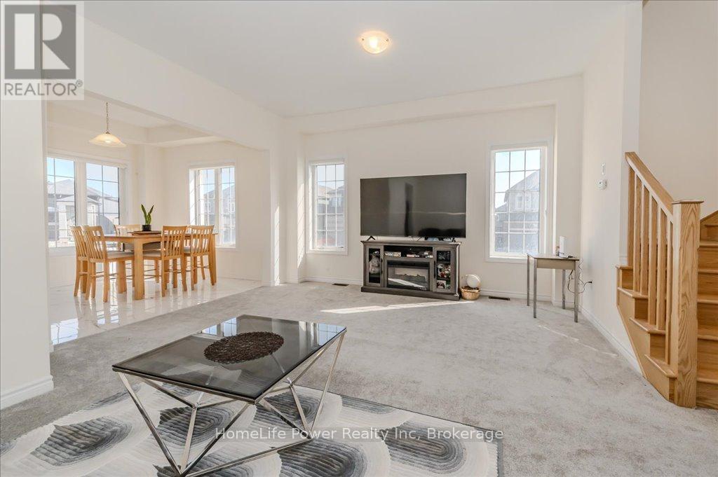 35 Hitchman Street E, Brant, Ontario  N3L 3E3 - Photo 11 - X12395449
