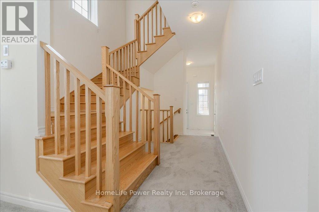 35 Hitchman Street E, Brant, Ontario  N3L 3E3 - Photo 6 - X12395449