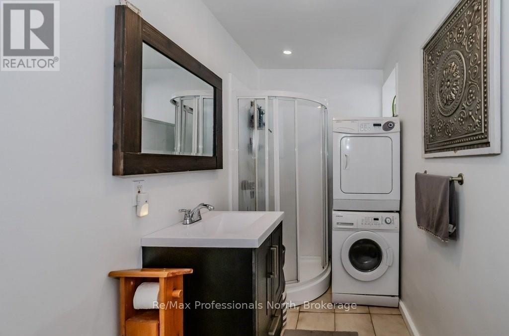 120 David Street, Gravenhurst, Ontario  P1P 1J5 - Photo 12 - X12395511