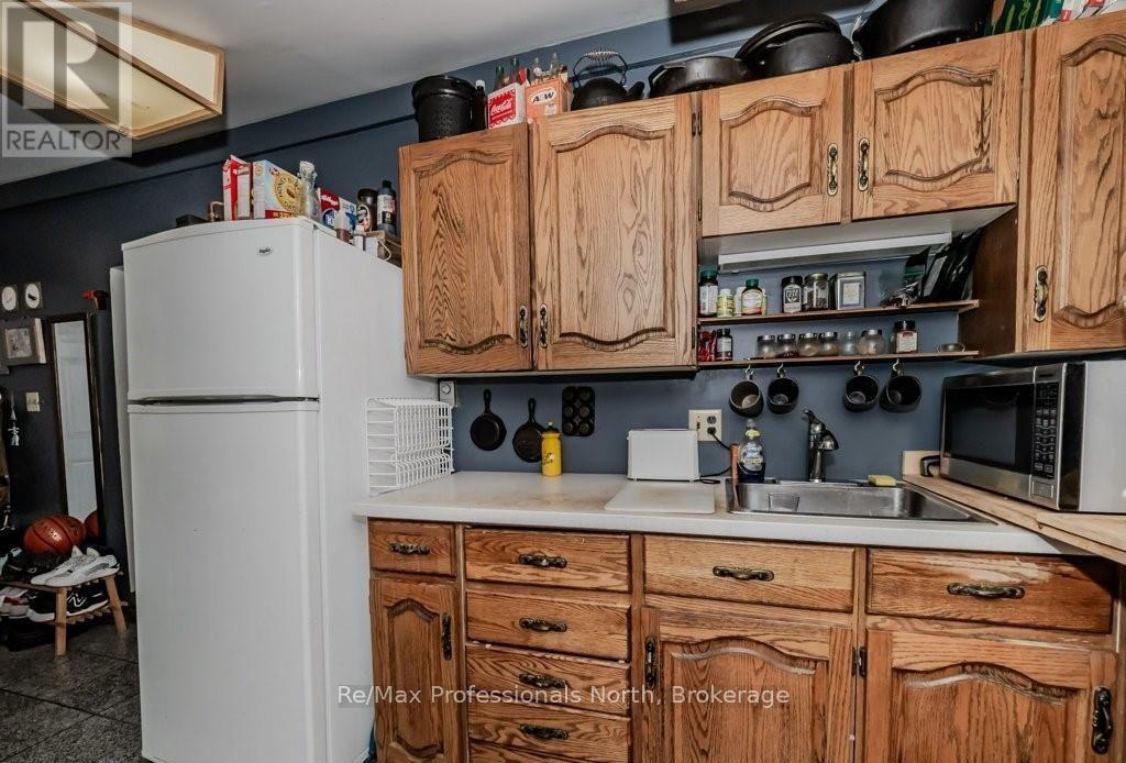 120 David Street, Gravenhurst, Ontario  P1P 1J5 - Photo 33 - X12395511