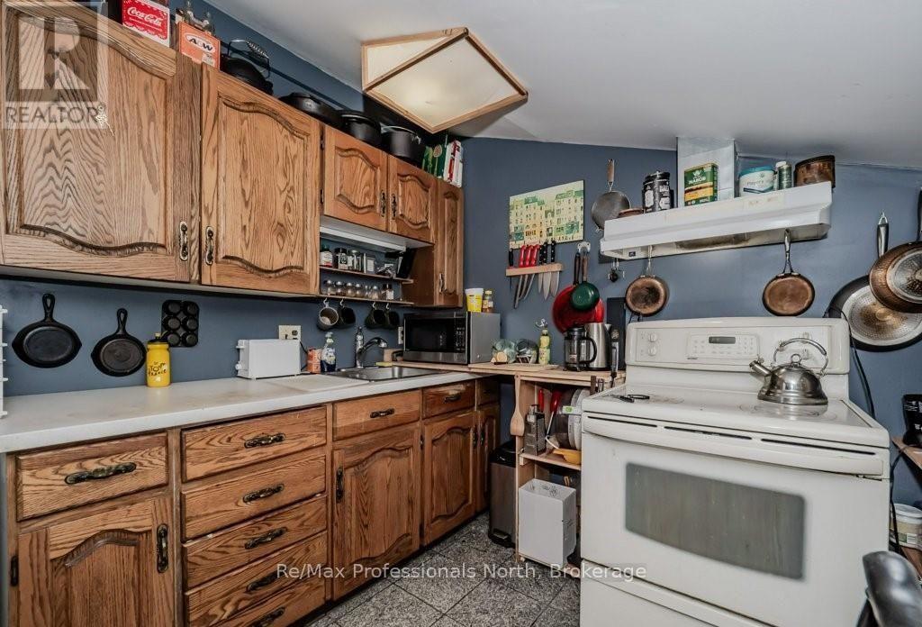 120 David Street, Gravenhurst, Ontario  P1P 1J5 - Photo 34 - X12395511