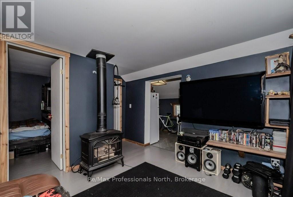 120 David Street, Gravenhurst, Ontario  P1P 1J5 - Photo 38 - X12395511