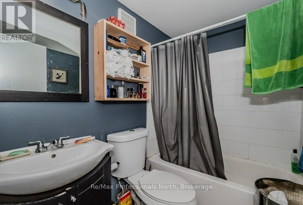 120 David Street, Gravenhurst, Ontario  P1P 1J5 - Photo 39 - X12395511