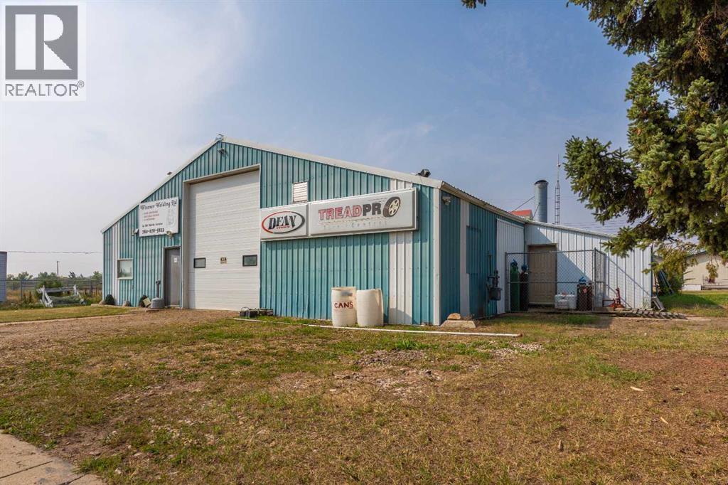 5002 50 Street, Strome, Alberta  T0B 4H0 - Photo 1 - A2255905