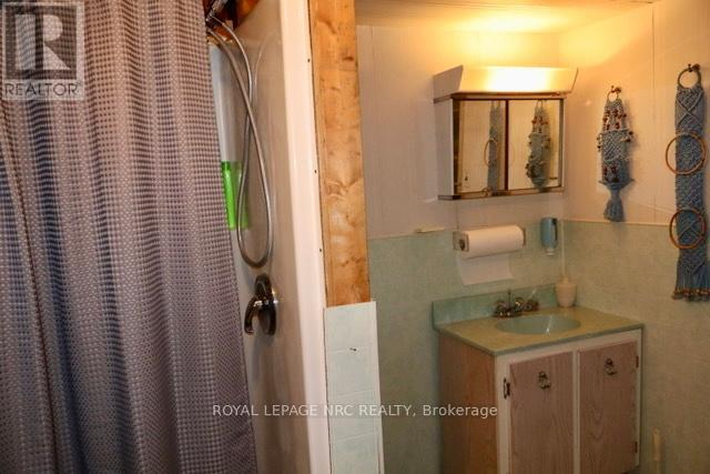 5881 Britannia Crescent N, Niagara Falls, Ontario  L2G 1C2 - Photo 24 - X12392171