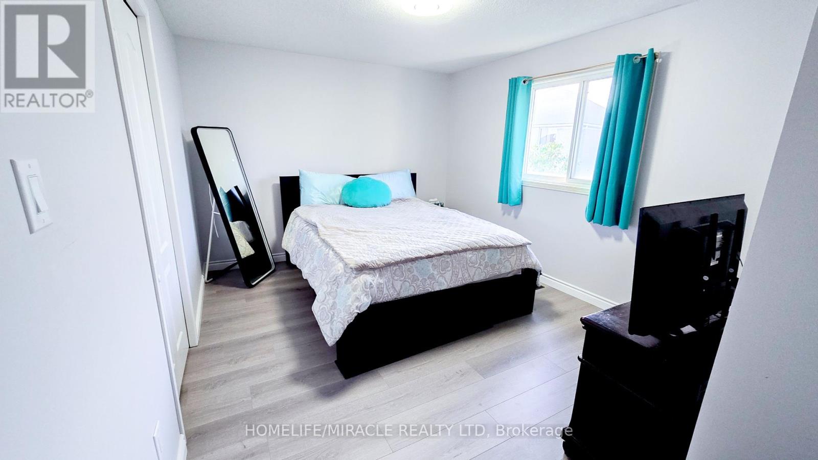22 Rockwood Road, Kitchener, Ontario  N2E 3S5 - Photo 21 - X12383297