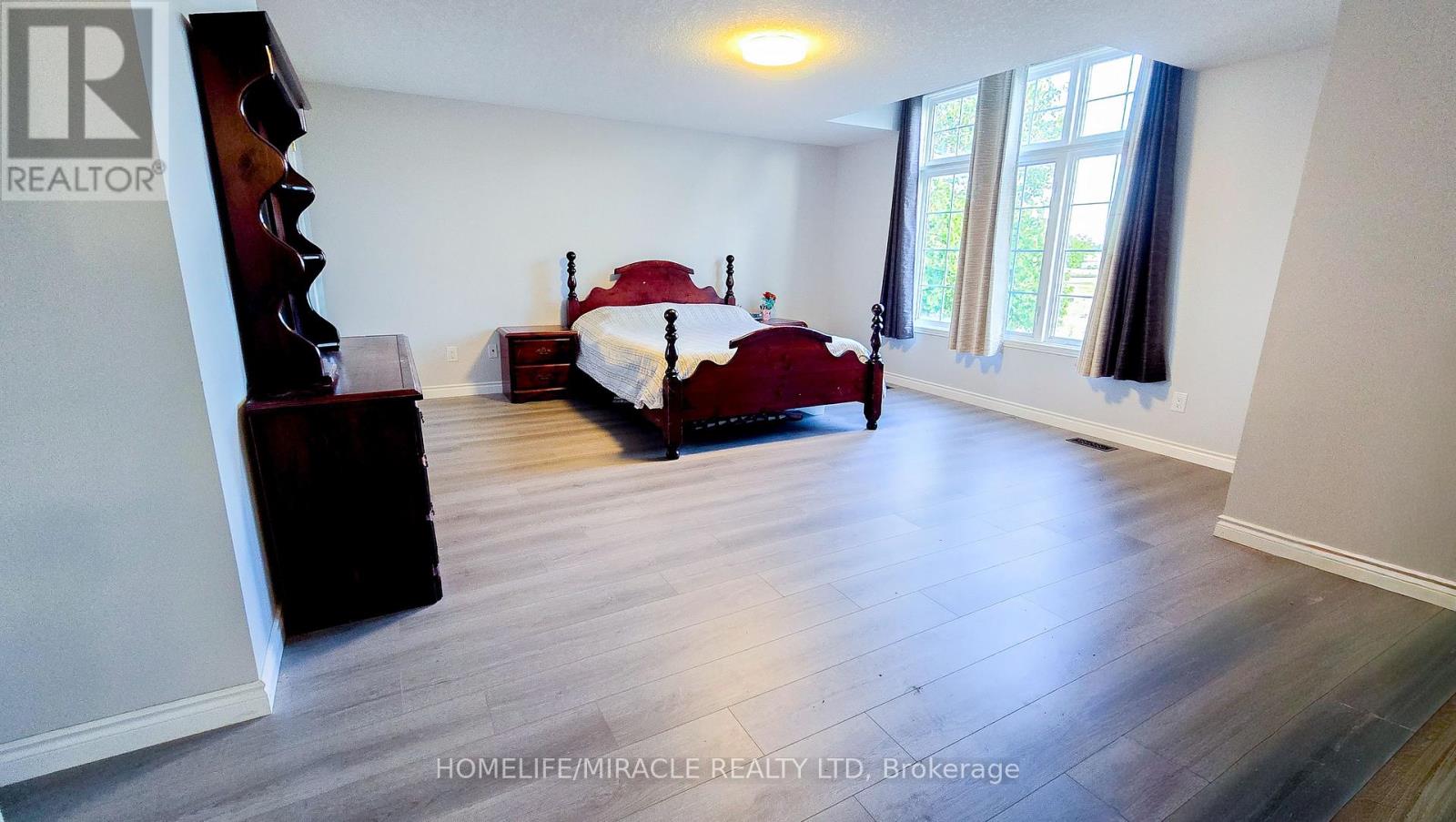 22 Rockwood Road, Kitchener, Ontario  N2E 3S5 - Photo 14 - X12383297