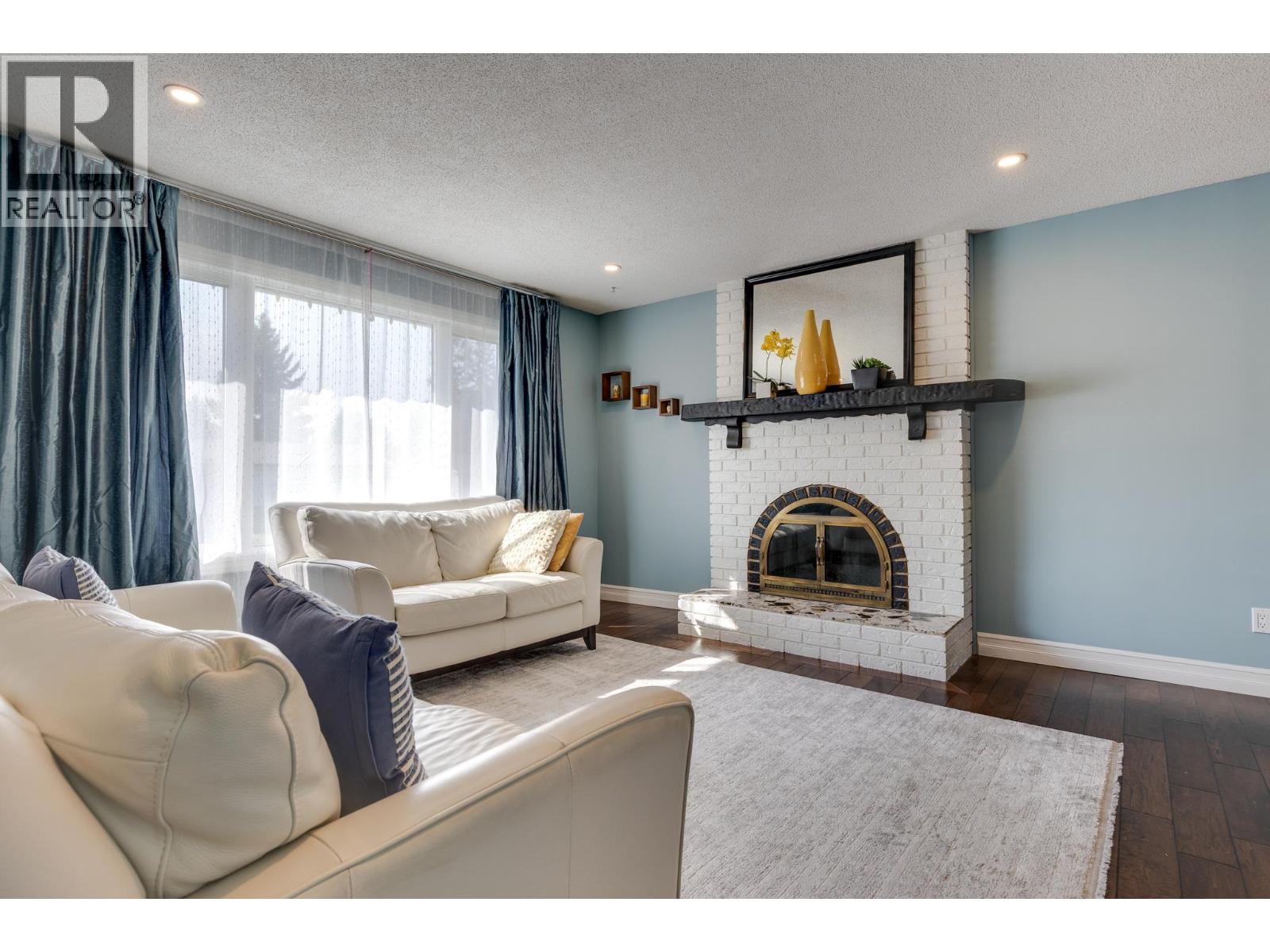 Property at 7662 LEMOYNE DRIVE image 2