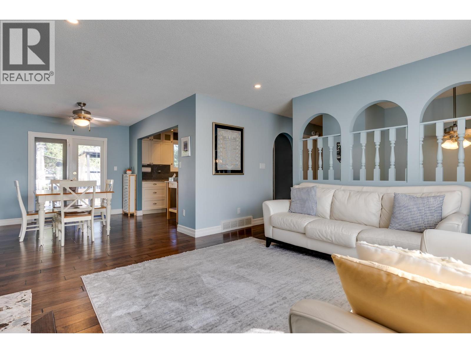 Property at 7662 LEMOYNE DRIVE image 4