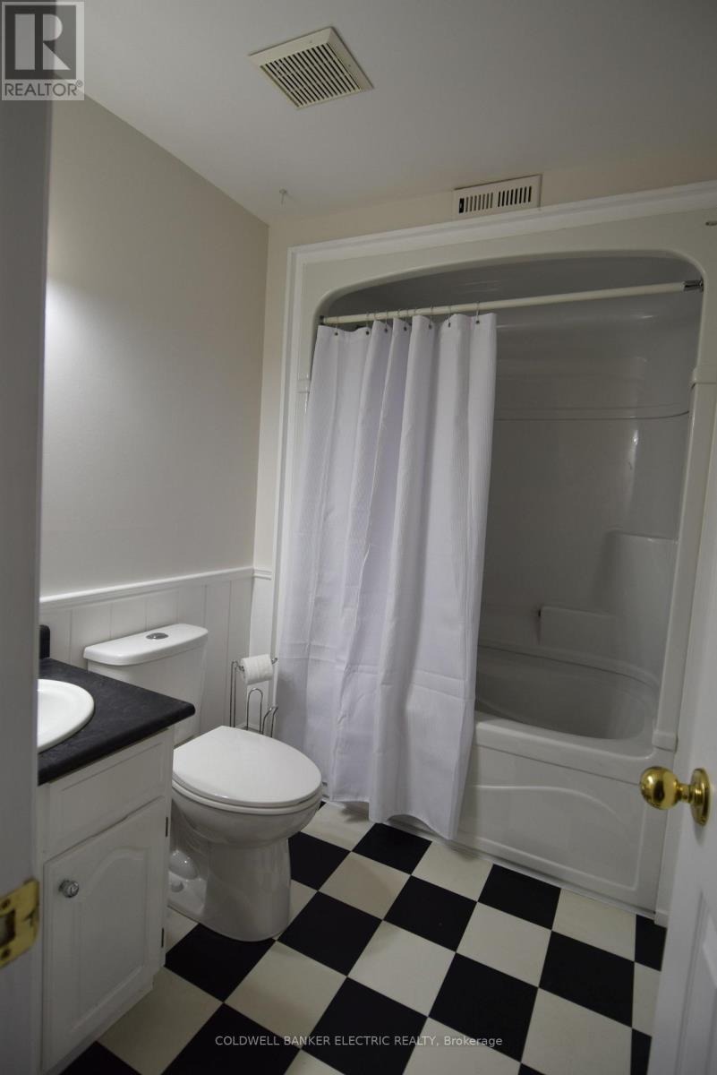 1830 Stratton Avenue, Peterborough, Ontario  K9K 2E6 - Photo 28 - X12395601