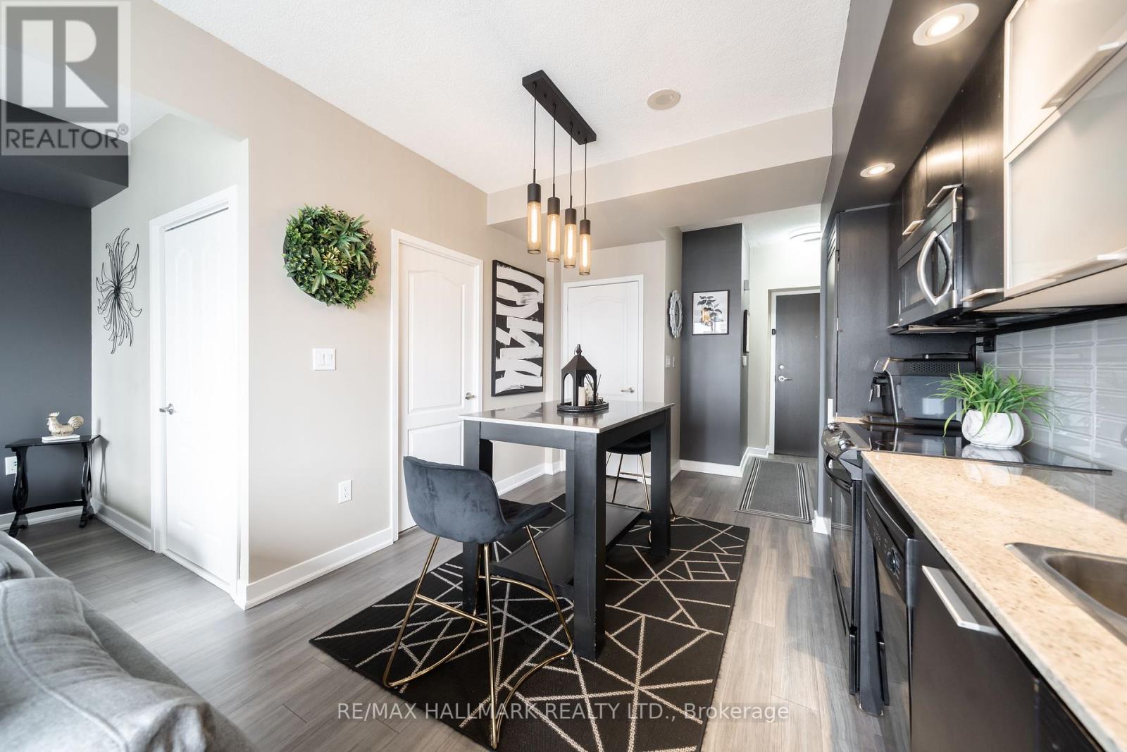 3008 - 25 Capreol Court, Toronto, Ontario  M5V 3Z7 - Photo 7 - C12388408