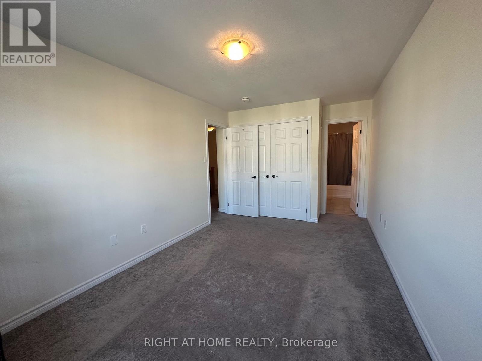 7 Hiscott Drive, Hamilton, Ontario  L8B 0A2 - Photo 13 - X12386842