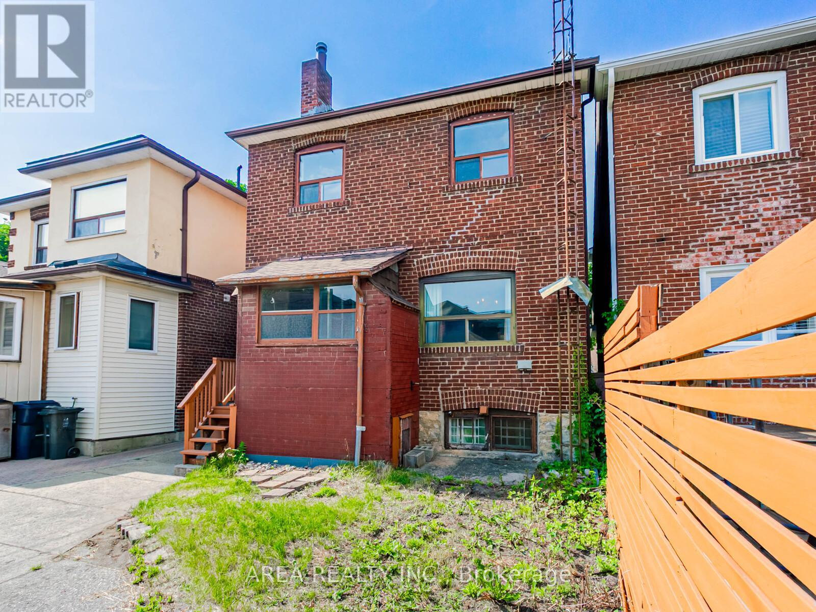 65 St Annes Road, Toronto, Ontario  M6J 2C4 - Photo 34 - C12395443
