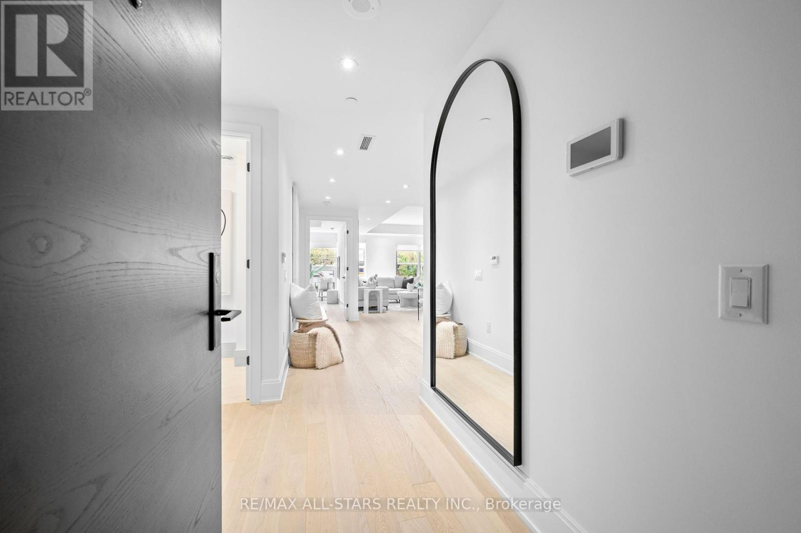 201 - 355 Bedford Park Avenue, Toronto, Ontario  M5M 0A5 - Photo 10 - C12395483