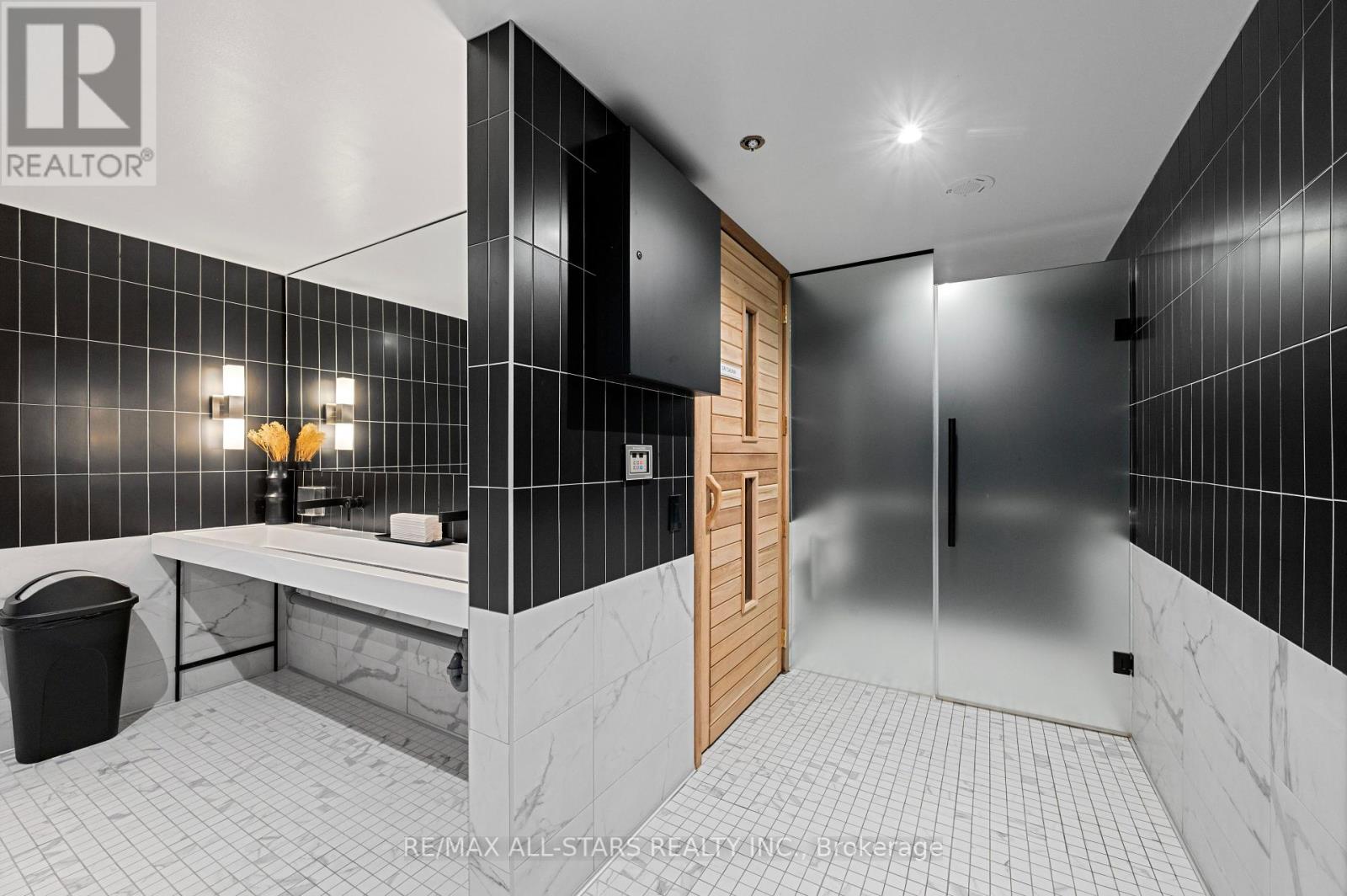 201 - 355 Bedford Park Avenue, Toronto, Ontario  M5M 0A5 - Photo 50 - C12395483