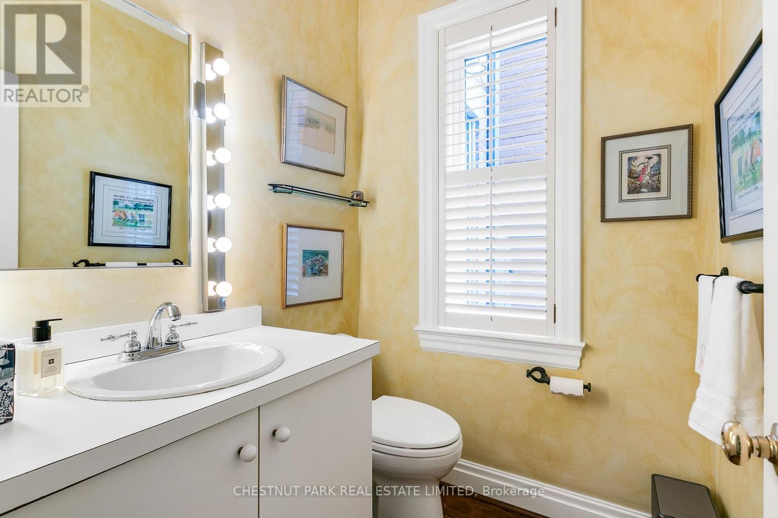120 Hazelton Avenue, Toronto, Ontario  M5R 2E5 - Photo 10 - C12395499