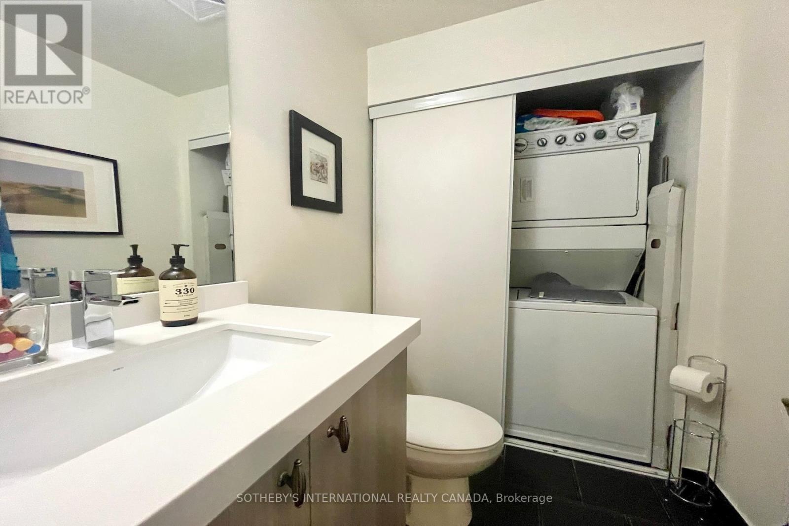 706 - 105 George Street, Toronto, Ontario  M5A 0L4 - Photo 15 - C12395512