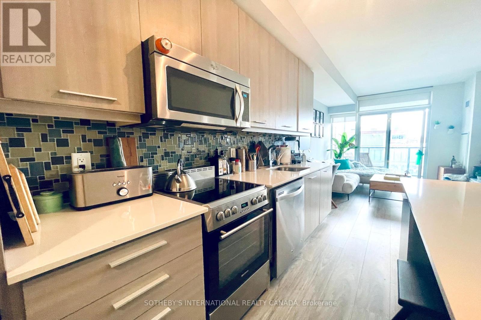 706 - 105 George Street, Toronto, Ontario  M5A 0L4 - Photo 5 - C12395512