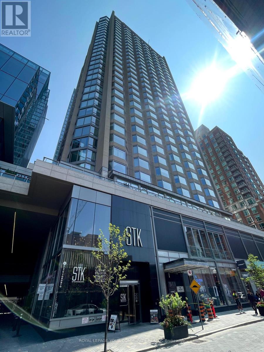 719 - 155 YORKVILLE AVENUE, Toronto, Ontario