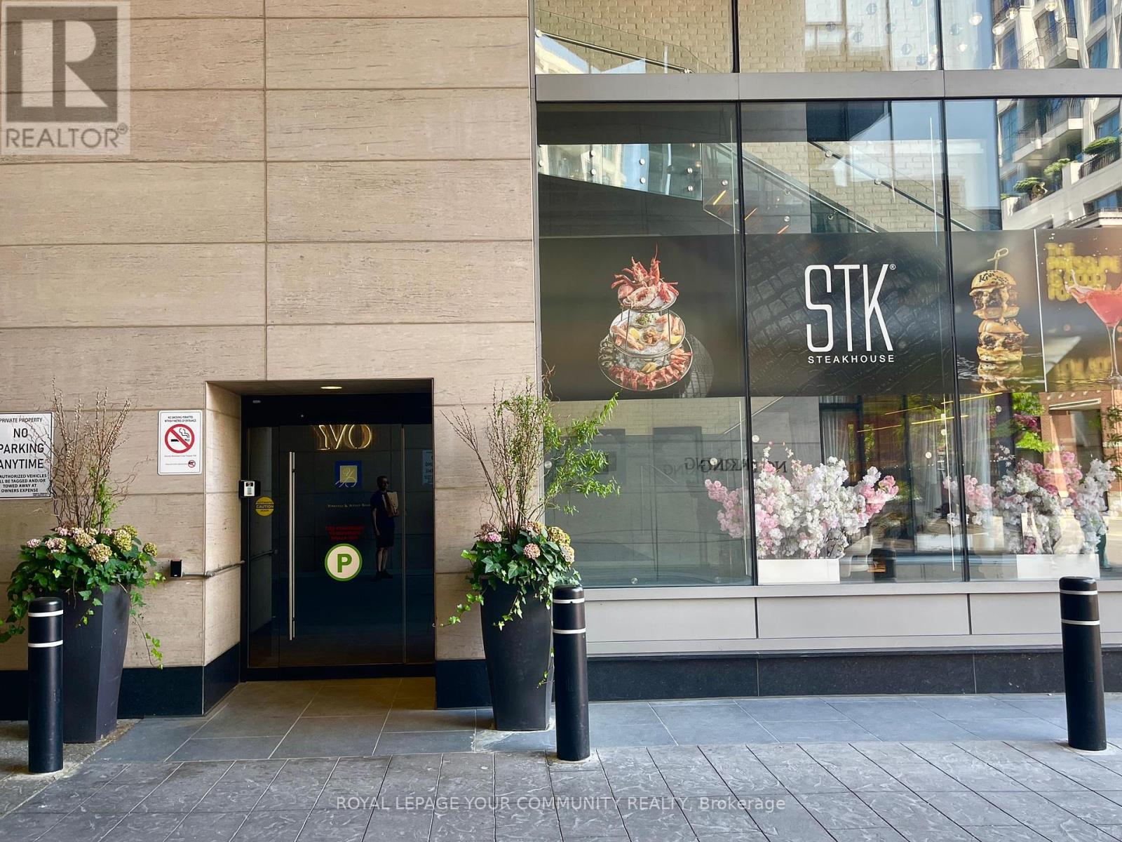 719 - 155 Yorkville Avenue, Toronto, Ontario  M5R 0B4 - Photo 12 - C12395557