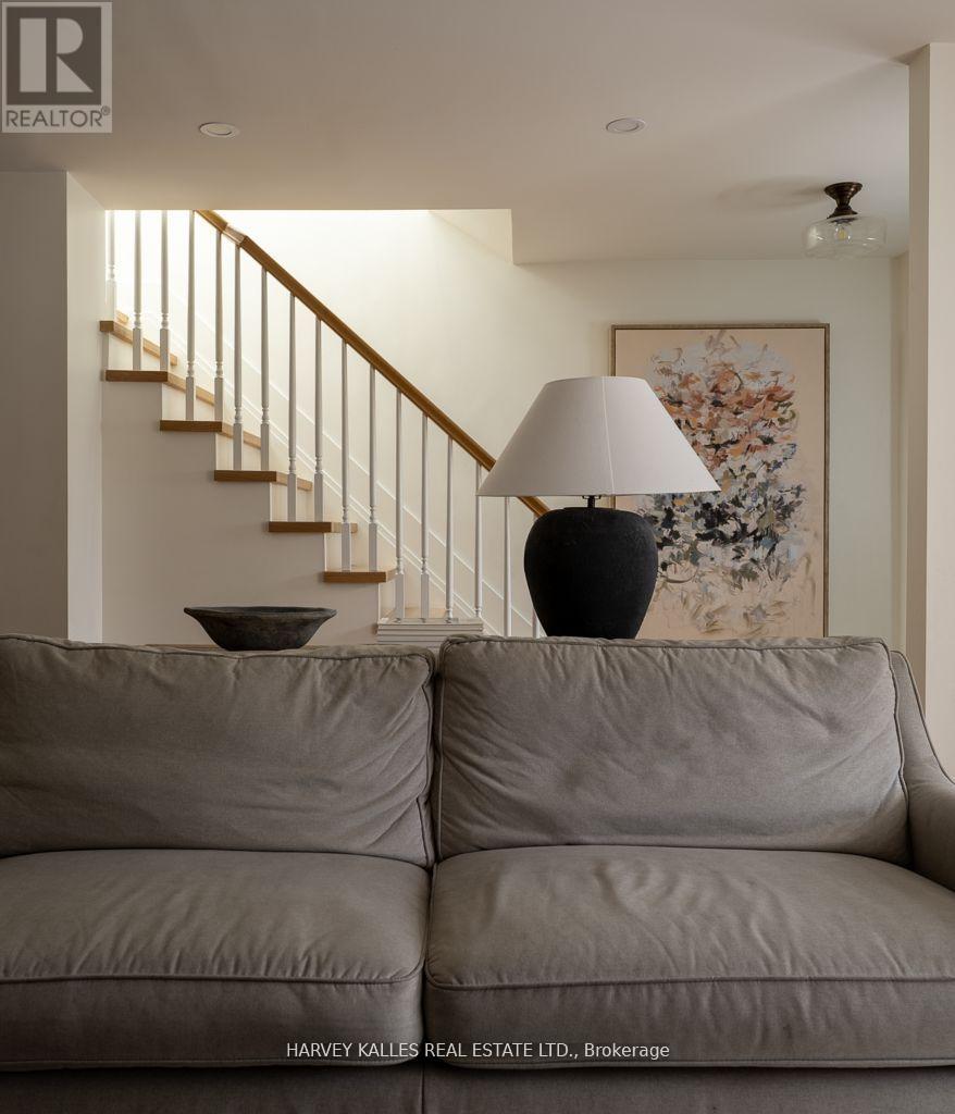 516 St Clements Avenue, Toronto, Ontario  M5N 1M4 - Photo 13 - C12395573