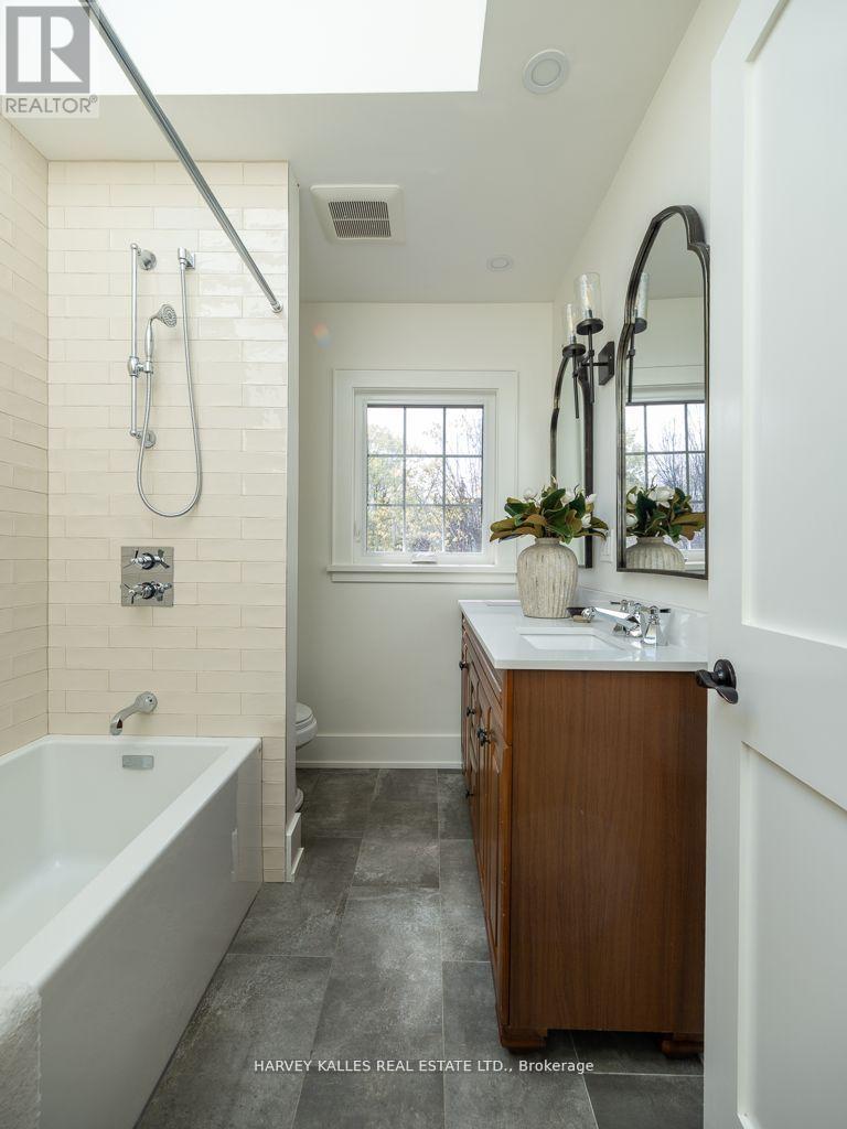516 St Clements Avenue, Toronto, Ontario  M5N 1M4 - Photo 31 - C12395573