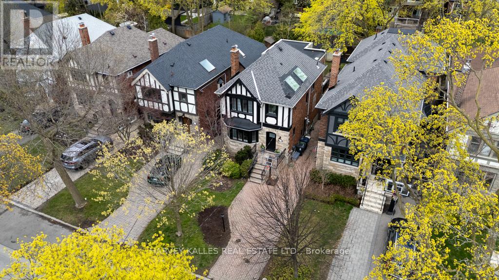 516 St Clements Avenue, Toronto, Ontario  M5N 1M4 - Photo 6 - C12395573