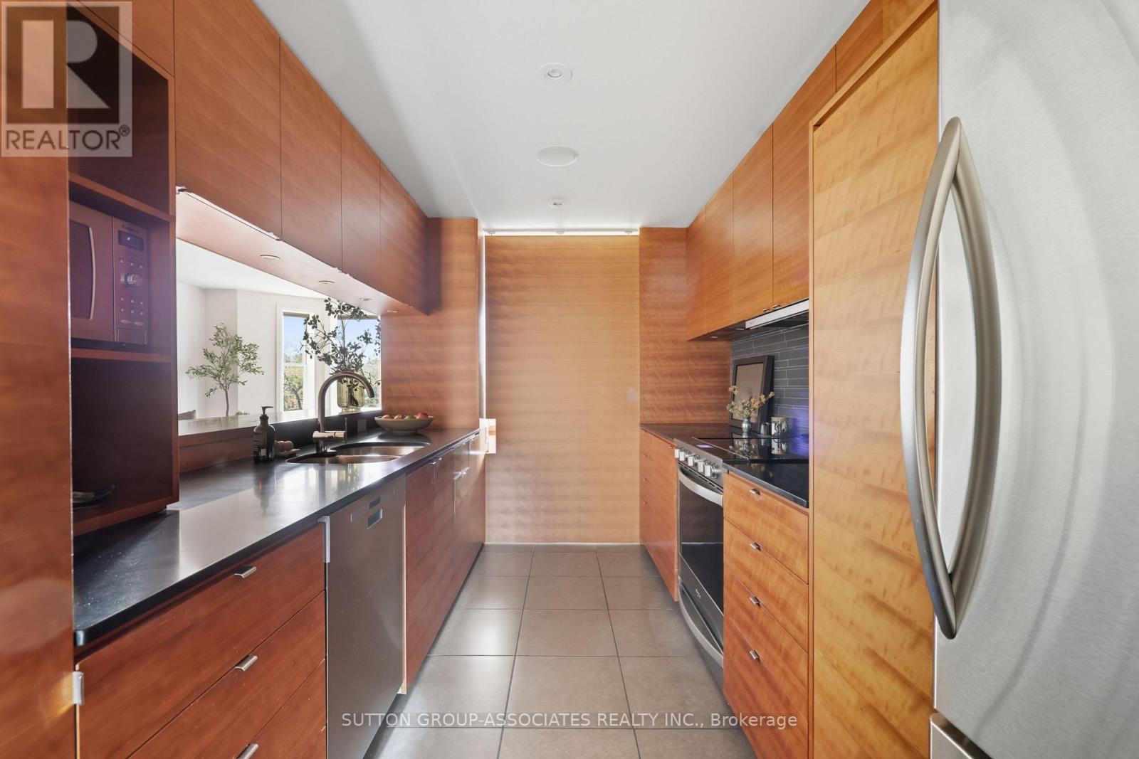 408 - 385 Brunswick Avenue, Toronto (Annex), Ontario  M5R 3R1 - Photo 14 - C12395582