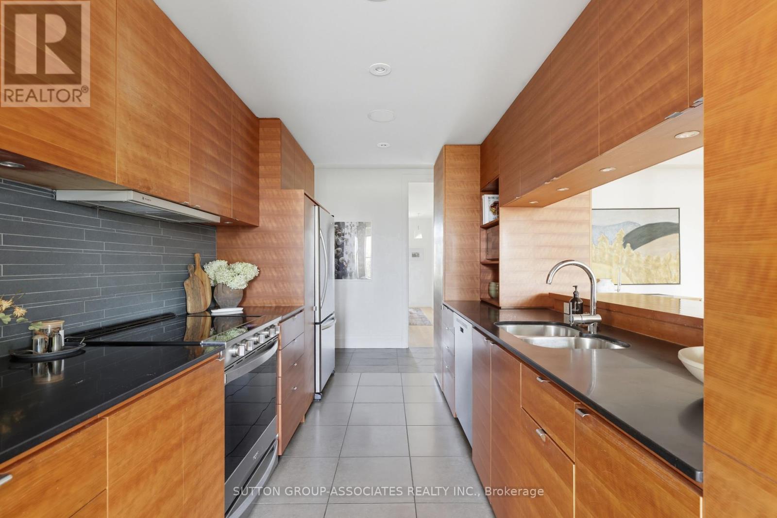 408 - 385 Brunswick Avenue, Toronto (Annex), Ontario  M5R 3R1 - Photo 15 - C12395582